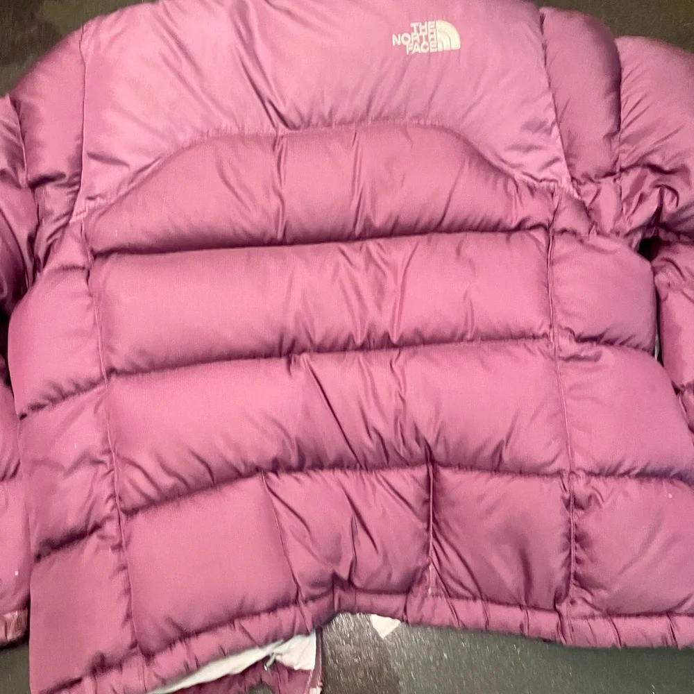 Northface woman’s puffer 700 size XS retro Nuptse - Picture 3 of 4